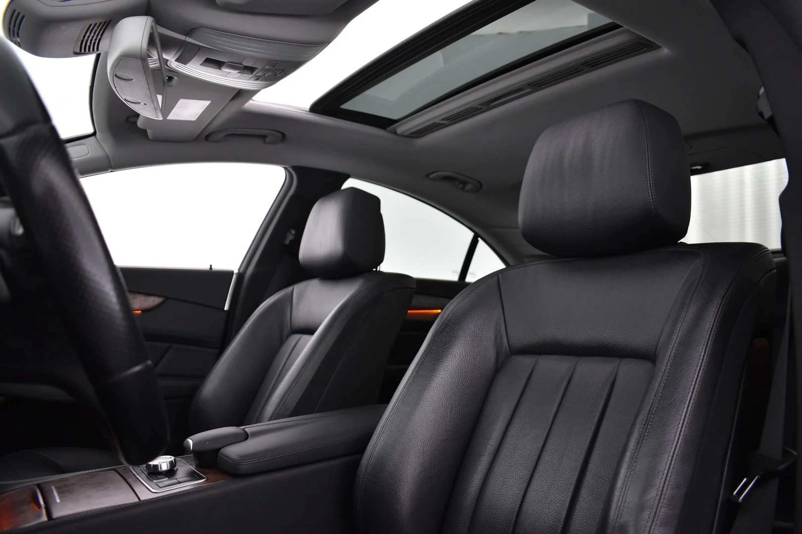 Car Image - 39i8bmfpGG72rltwjyVeV7