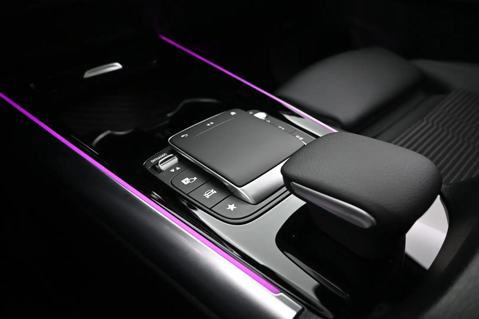 Car Image - 2wOCOKCtmlYPjlRgjD7TvL