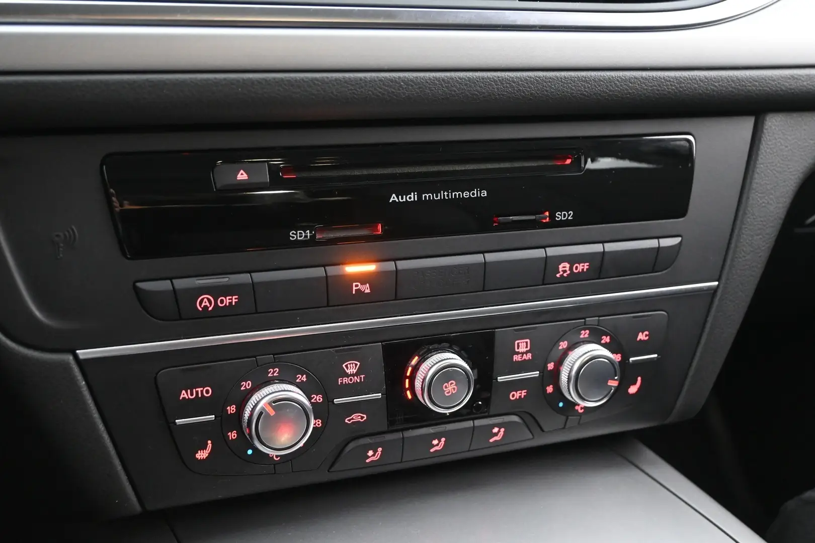 Car Image - 2To6UhBGSfahwicg4fezBj