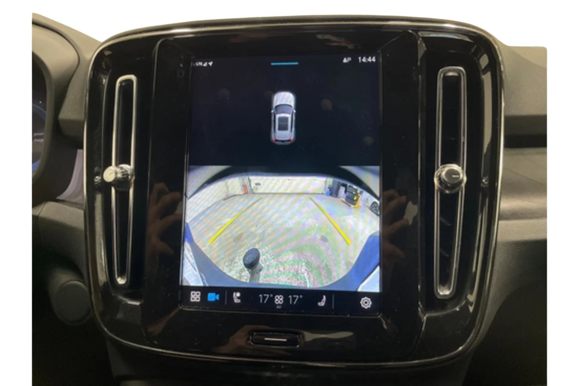 Car Image - 7kOCdo9M1Tyv7QemUACj3a