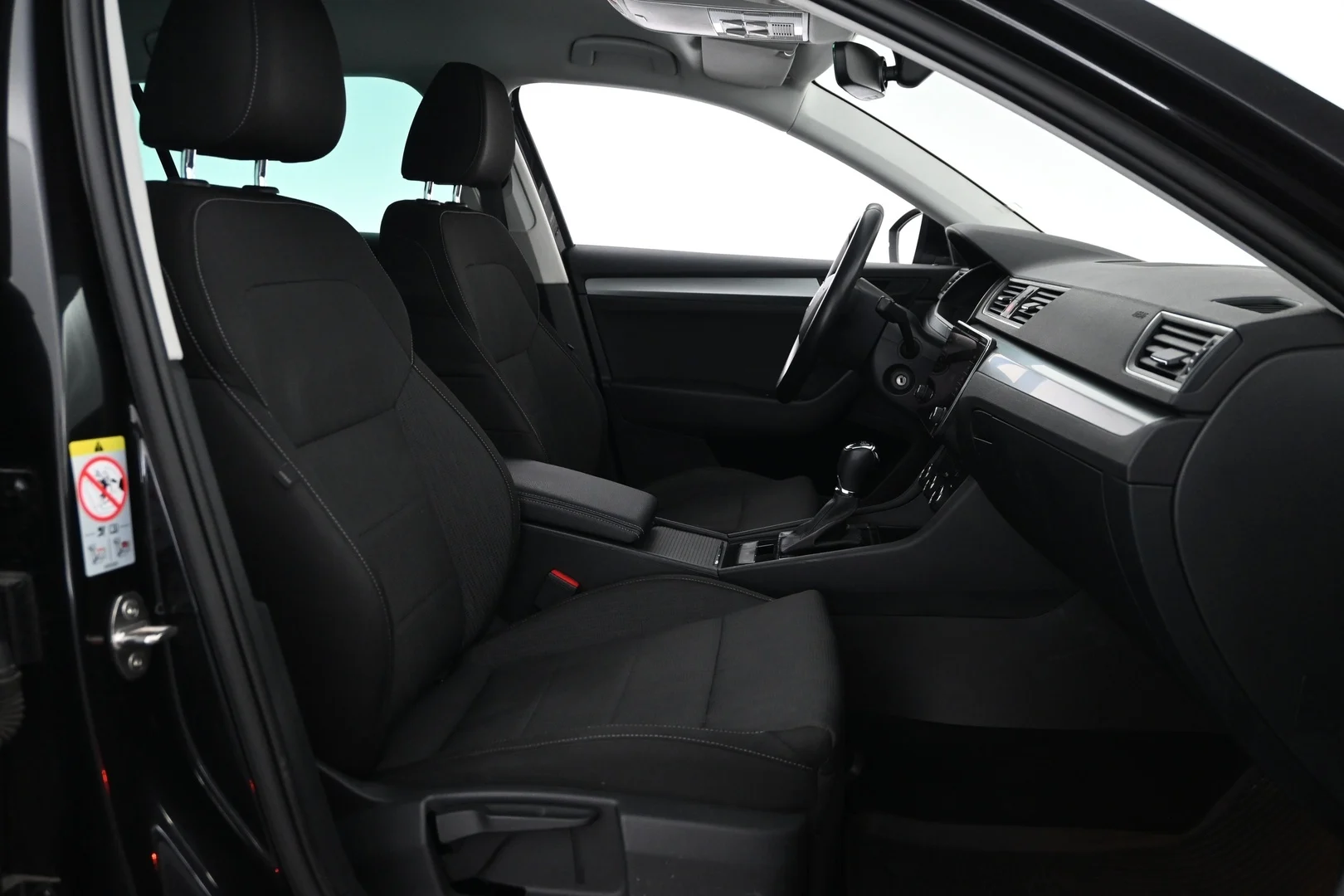 Car Image - 4pcGifHvjQoyo8zvudFfIZ