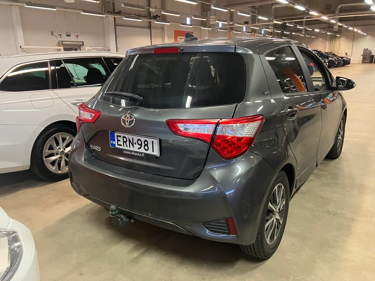 Car Image - 4H6MgiFLD8KqQxSLKTHVX4
