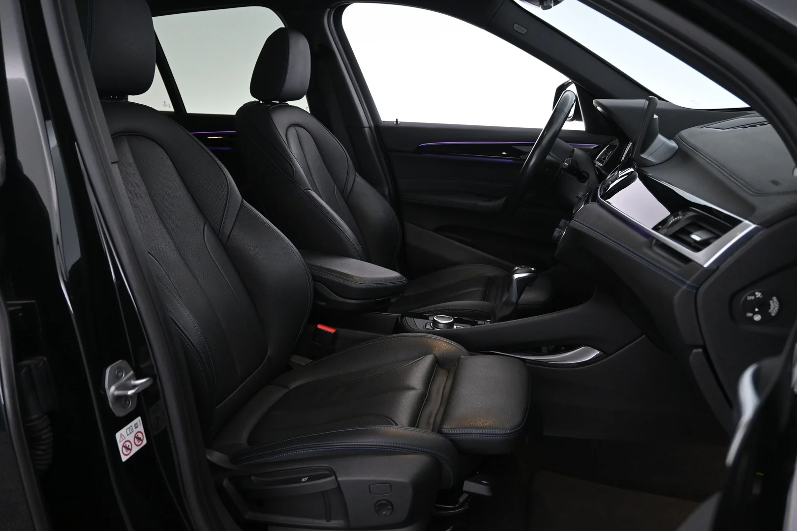 Car Image - 6Kcknw8F3VYQSA9KDDWU1Q
