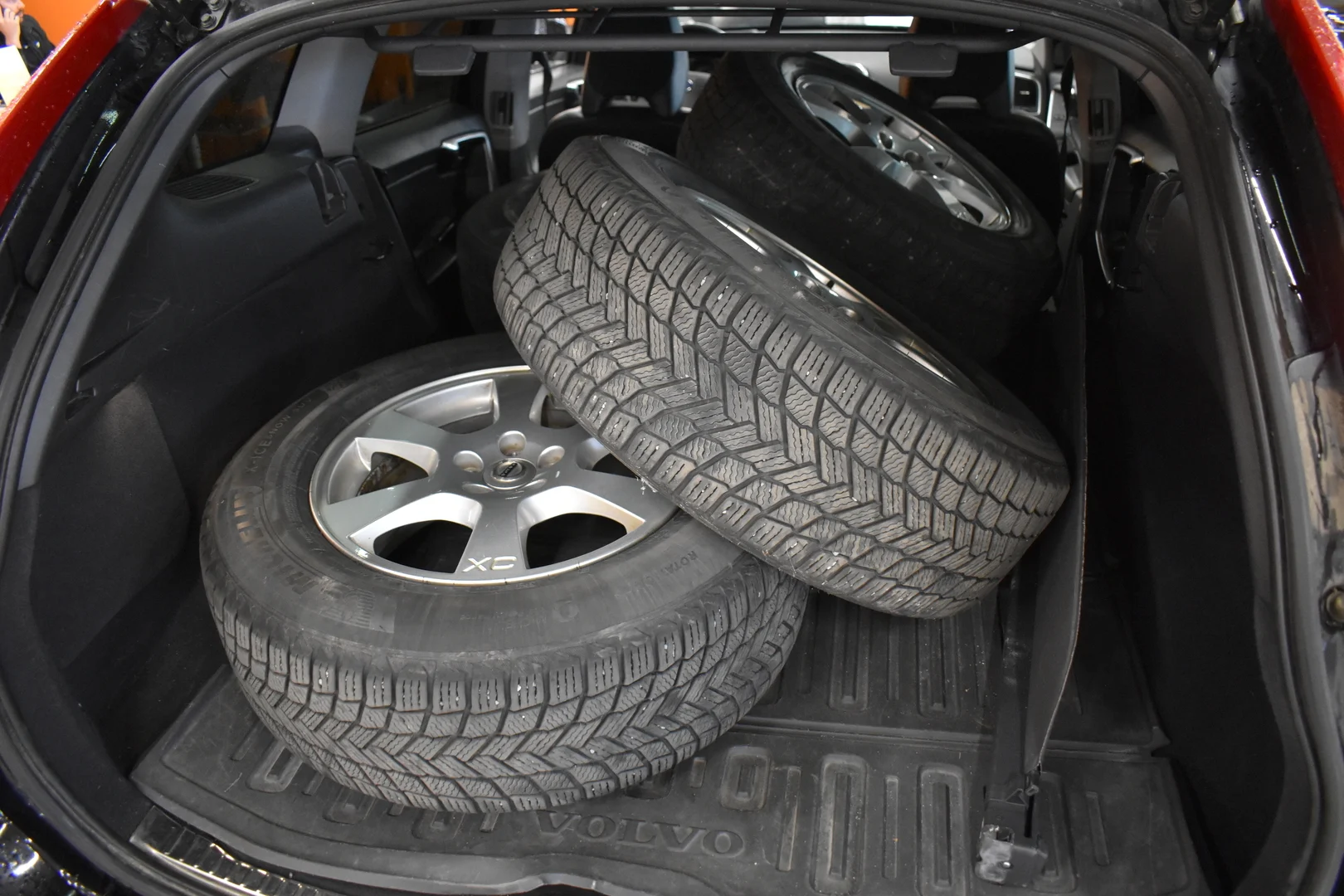 Car Image - 3JSNjtuMjZUJbwmyf9A2YW
