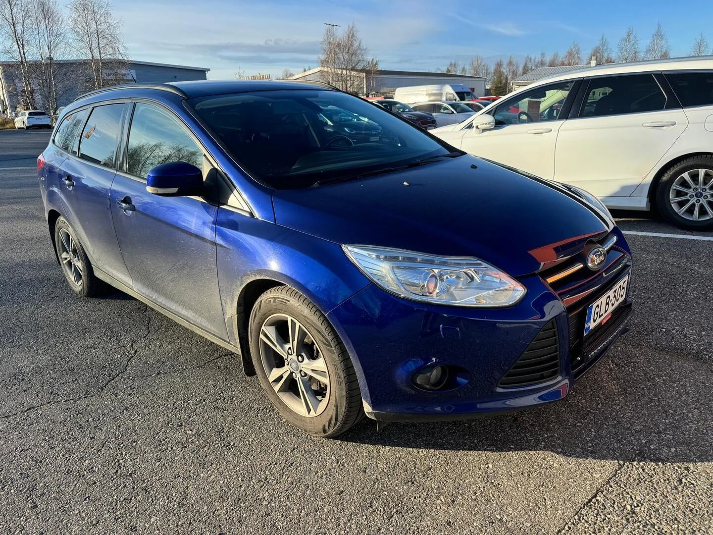 Car Image - 5PiKNJhCpr4gK4JFdDJtPx