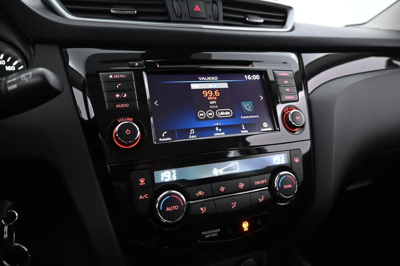 Car Image - NB9ER67XeQs2ujXOfAxdp