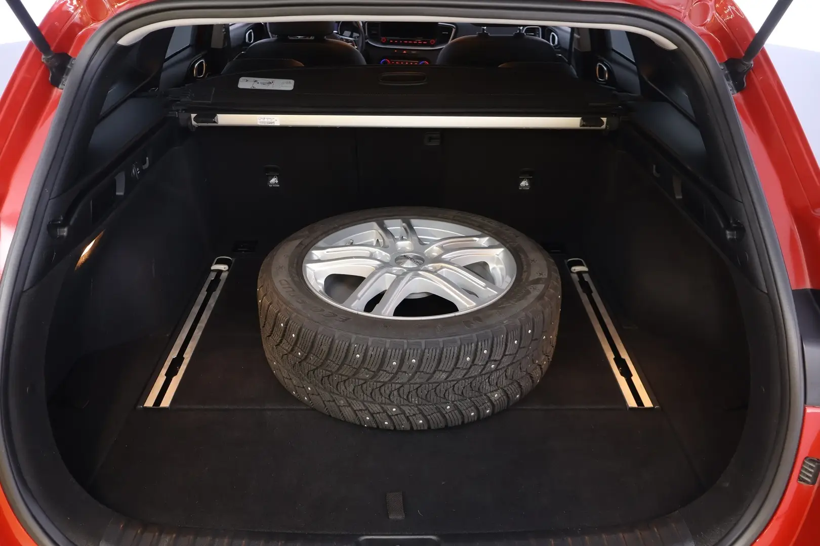 Car Image - 1jk19oNY2r3NslM0F3DXyp