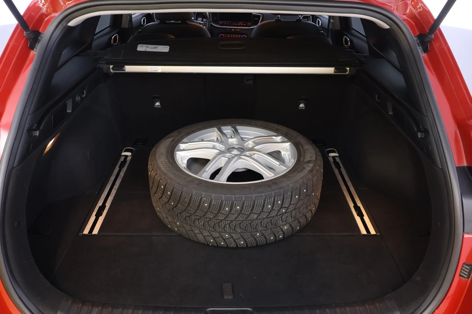 Car Image - 1jk19oNY2r3NslM0F3DXyp