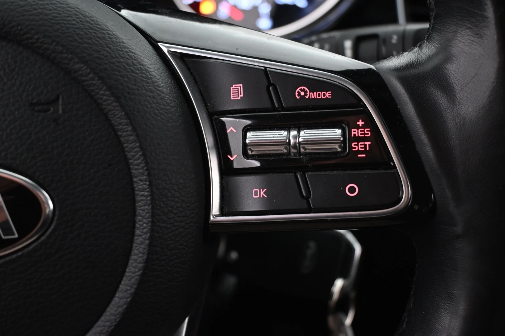 Car Image - 3KH5LOKrRfV4wihZgL7OrE
