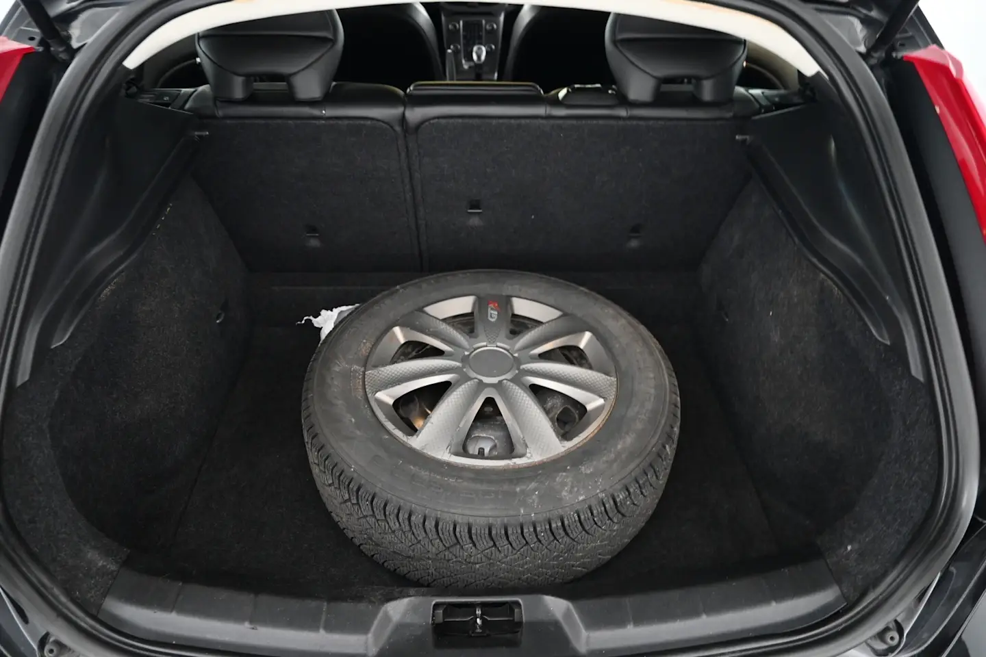 Car Image - 18dNbRg2yOPpUrLEi9sbYq