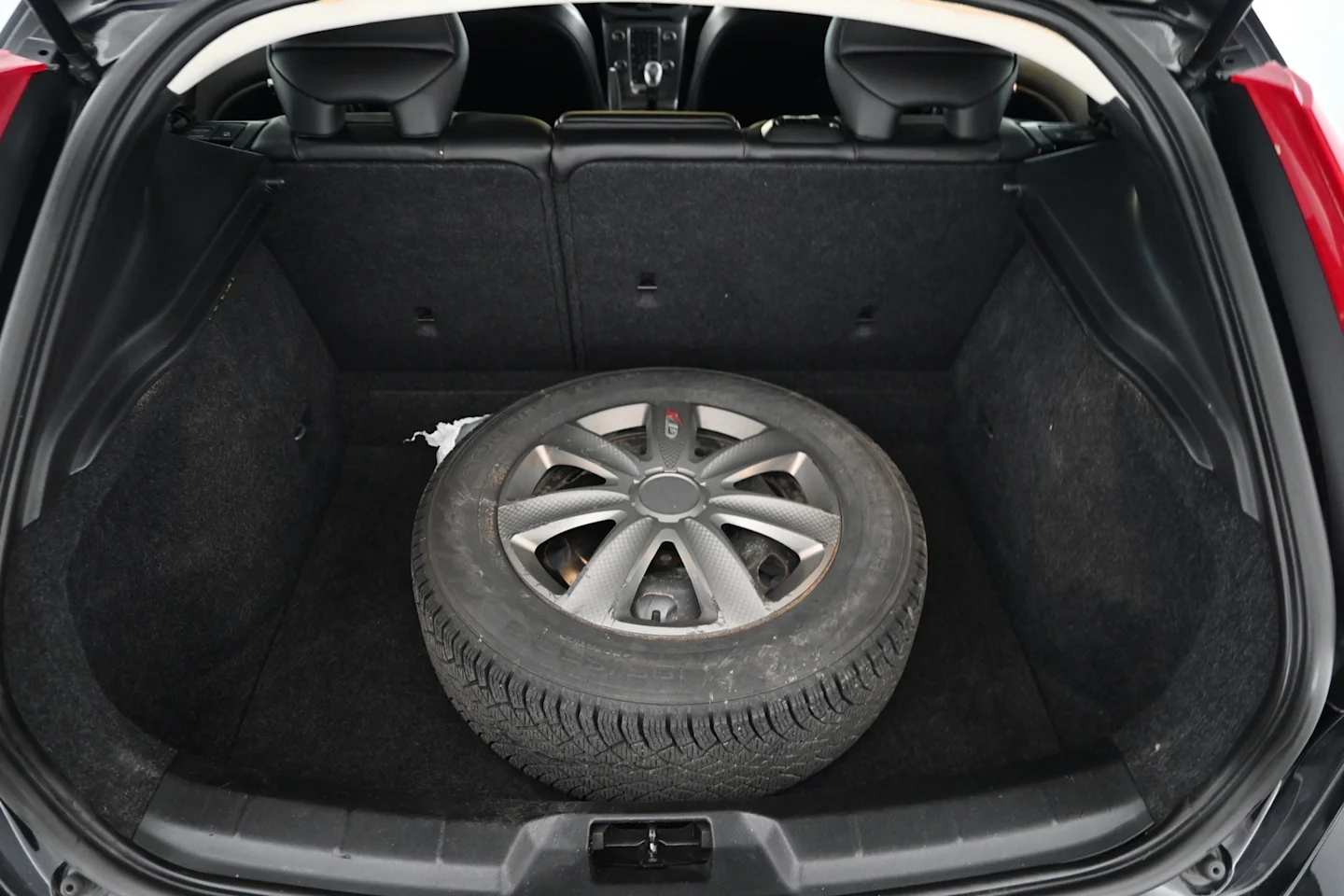 Car Image - 18dNbRg2yOPpUrLEi9sbYq