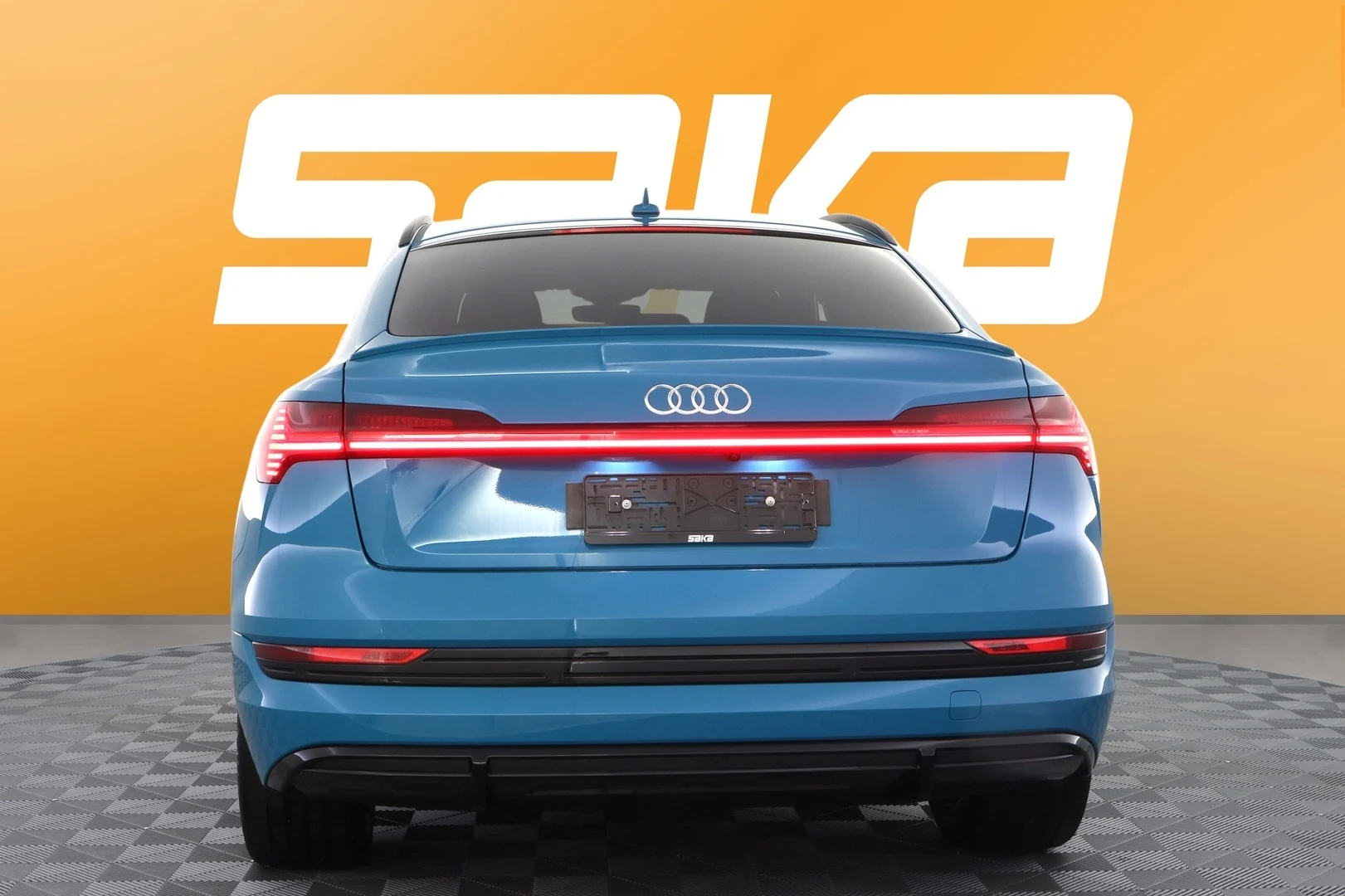 Car Image - 1llnivg00qm6S9LTX5ptcU