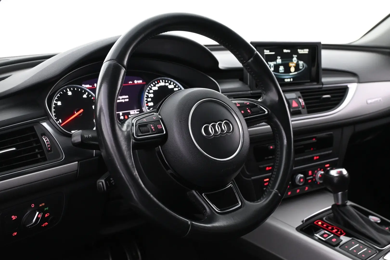 Car Image - 3EiiYGUp6XvJDncb9sjRMa