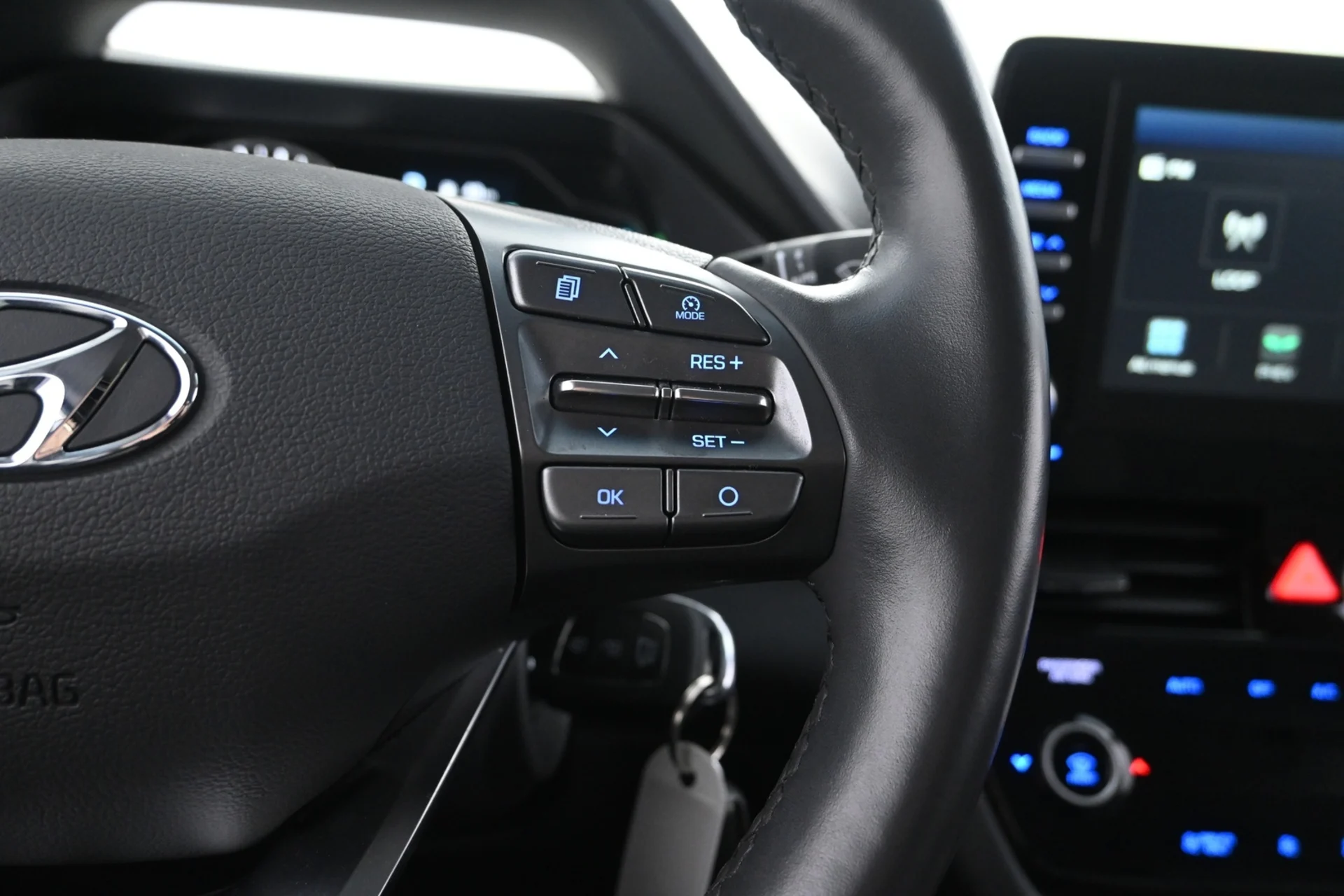 Car Image - 7JnSMN2YvxooveXXDc6ZKw