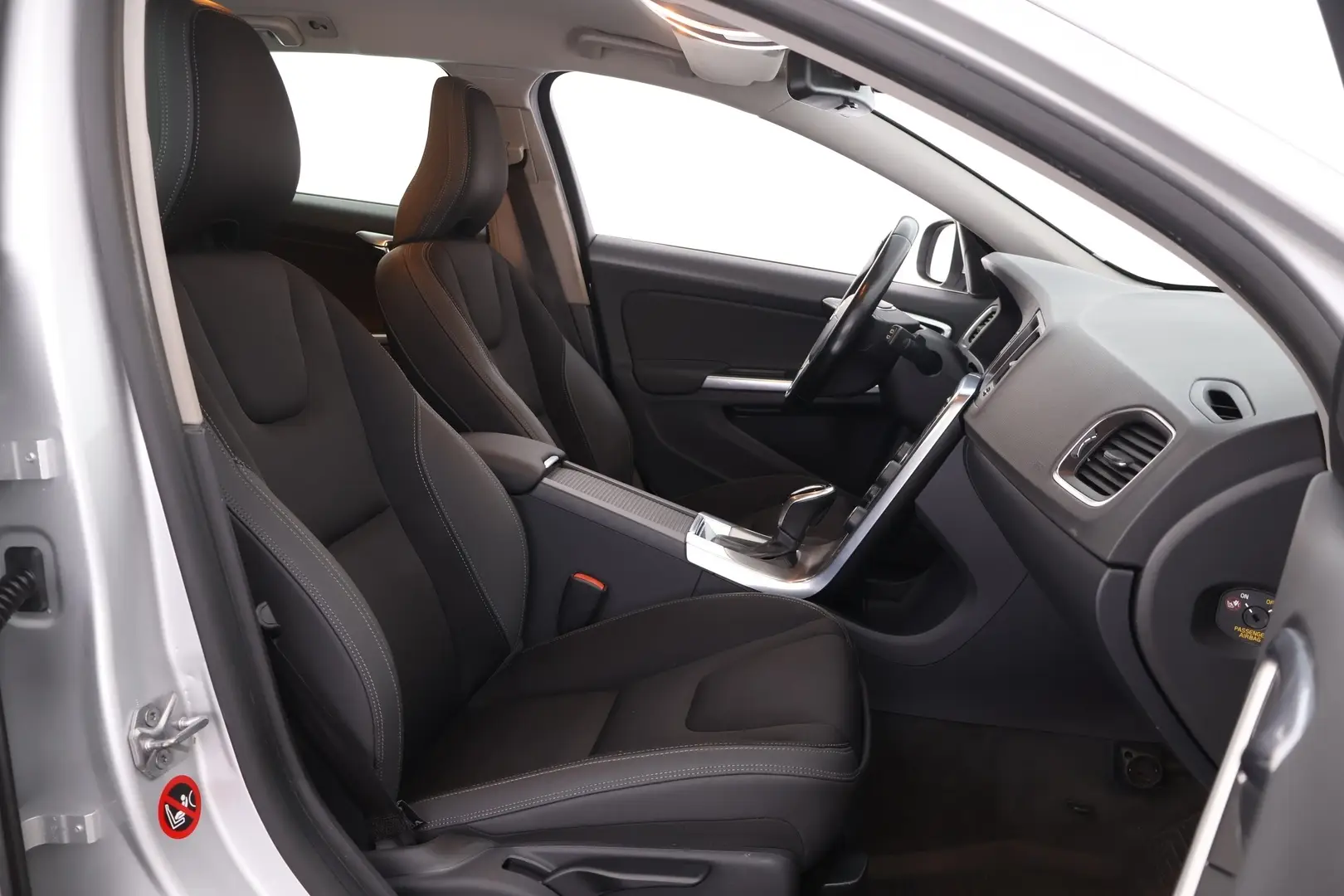 Car Image - 3lMKZgMHir7YQ3xTcuVT7m