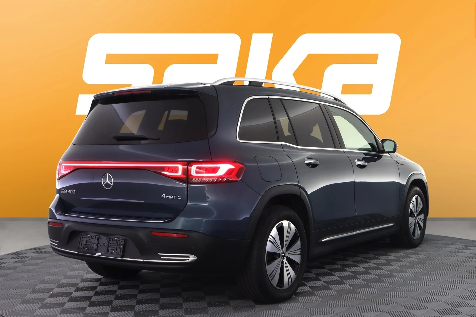 Car Image - 1iQSBJdYqNih1xdcP6XMuL