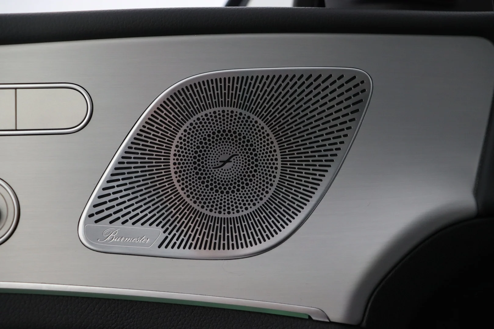 Car Image - 2NsUQdo8wbBNBdrLOJs6vq