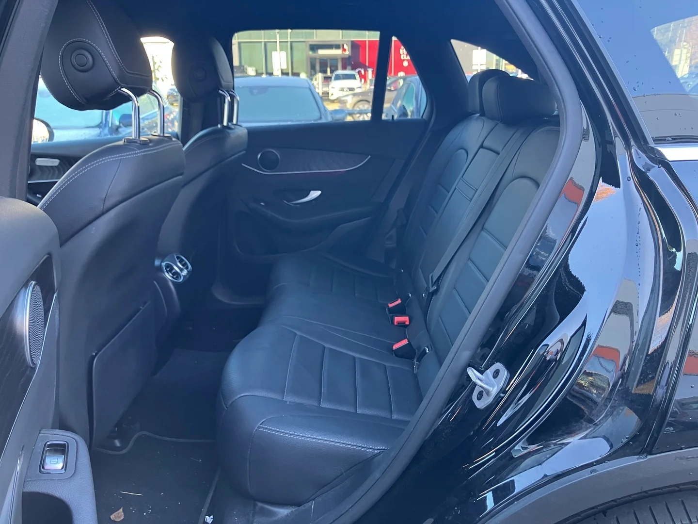 Car Image - 7lCxssU8hoqwscgZEiPGK5