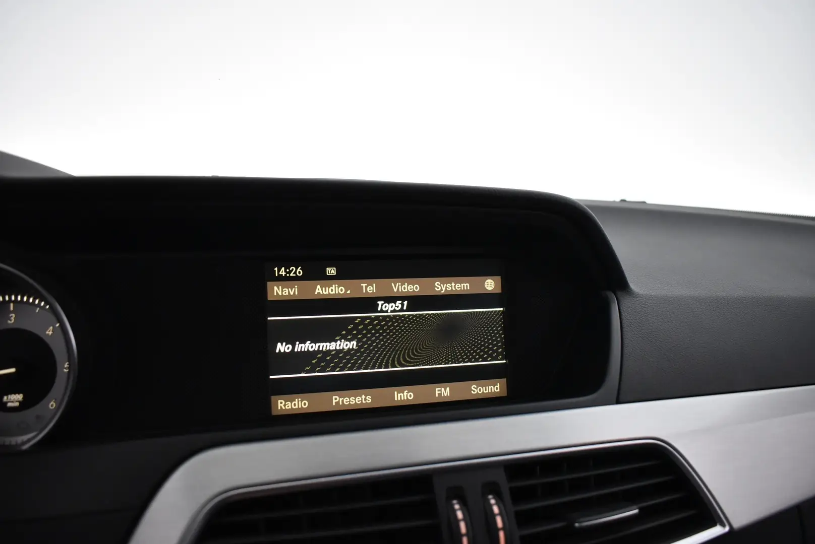 Car Image - 9pnsRtMAwZ7pae1Lvy67s