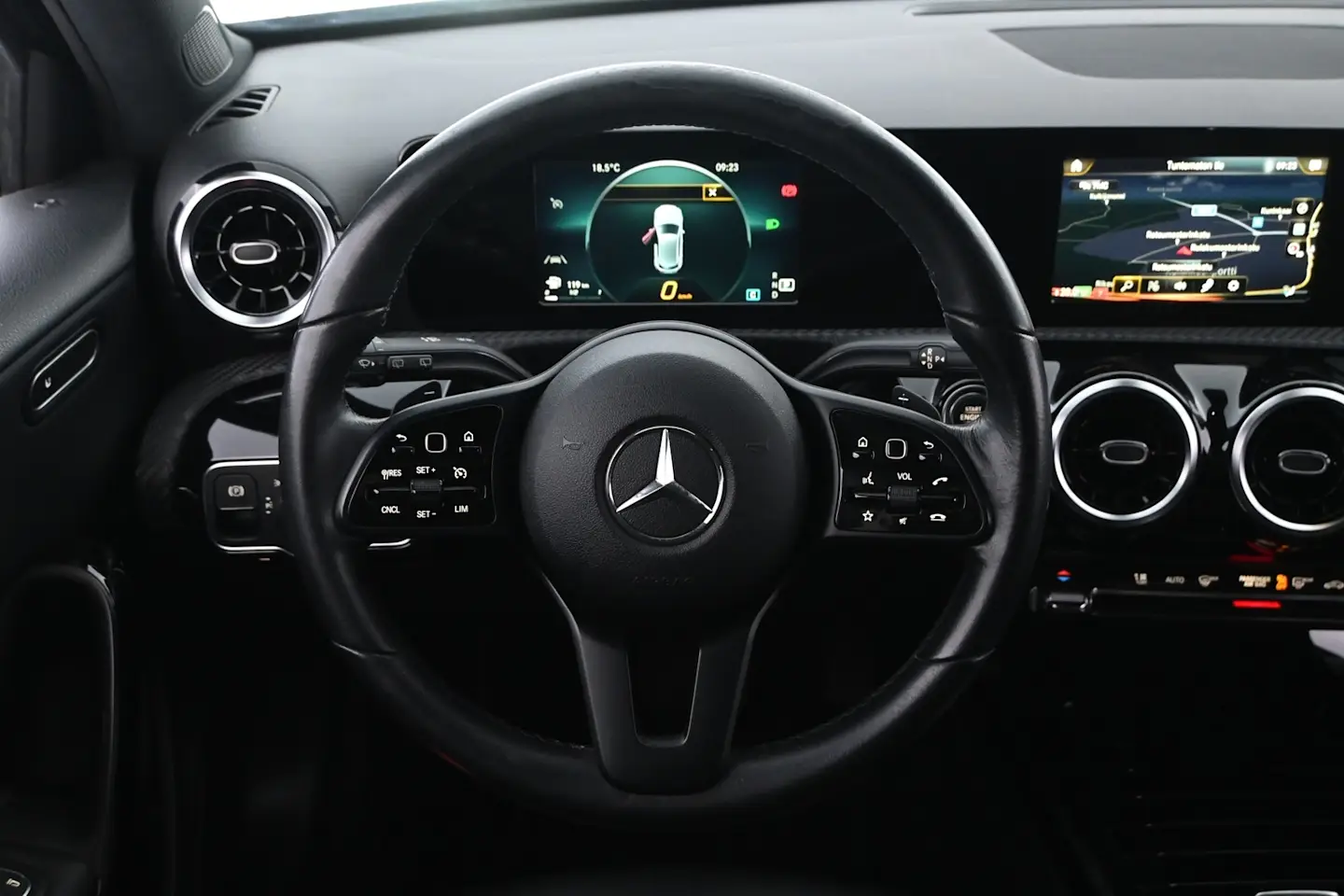 Car Image - fBA4JG6lv0Hr5XOX5T8EC