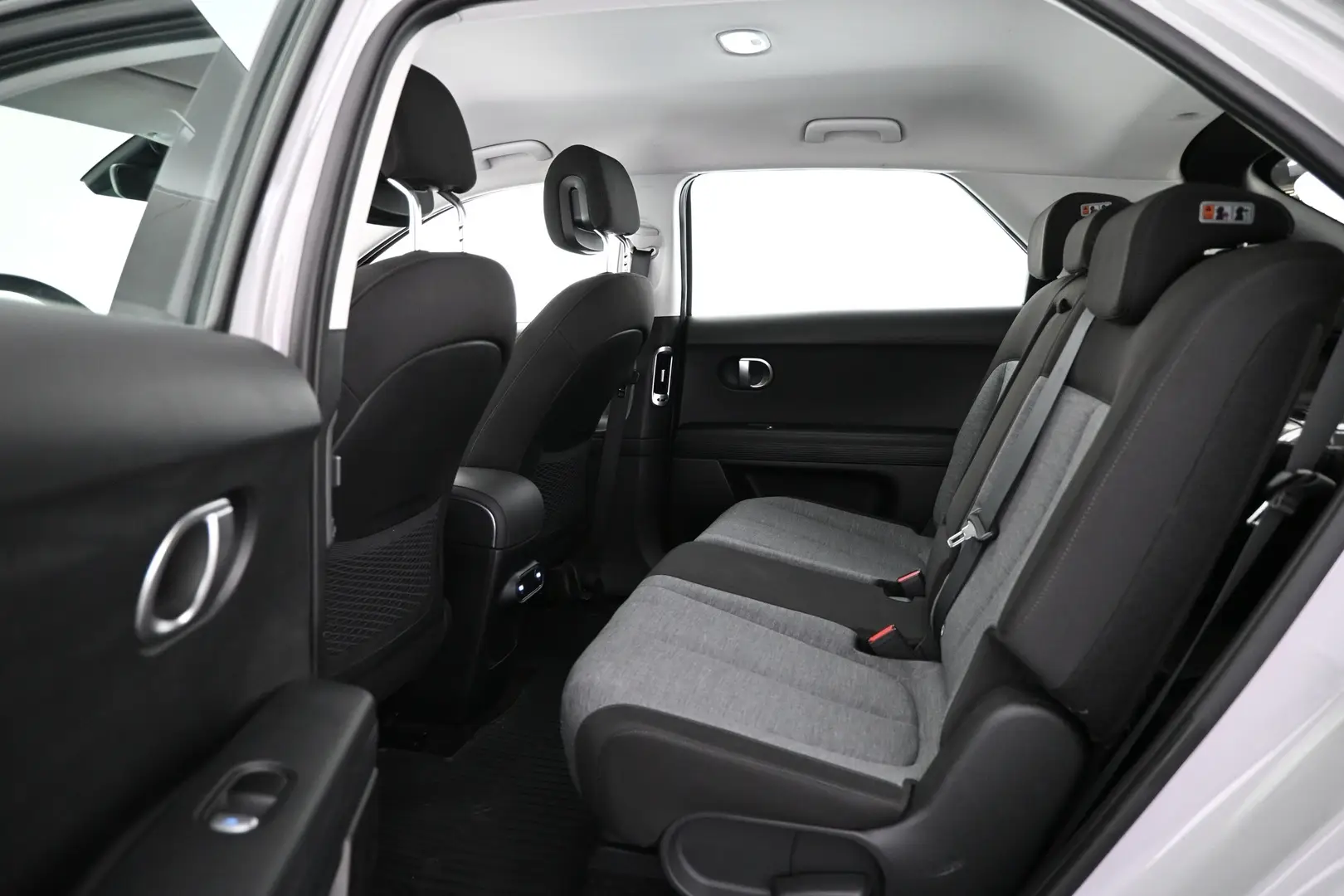 Car Image - 31eEivaXO2BBf3rYcwBxC6