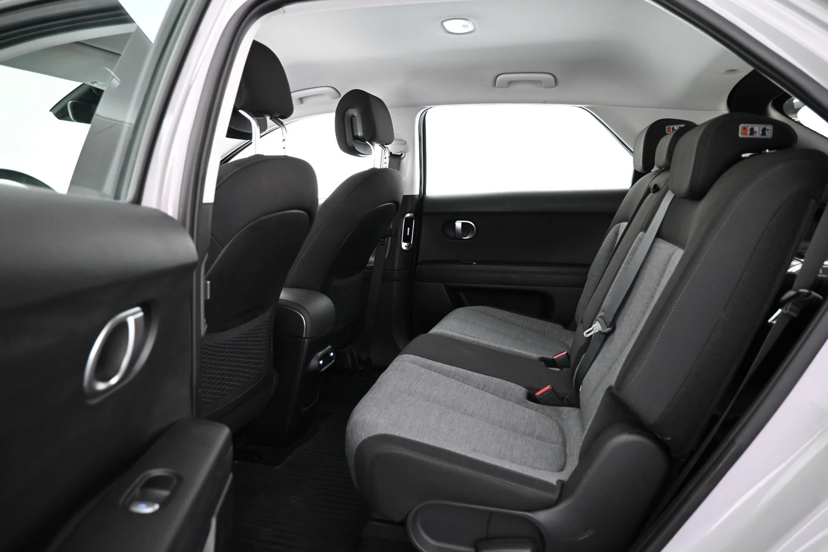 Car Image - 31eEivaXO2BBf3rYcwBxC6