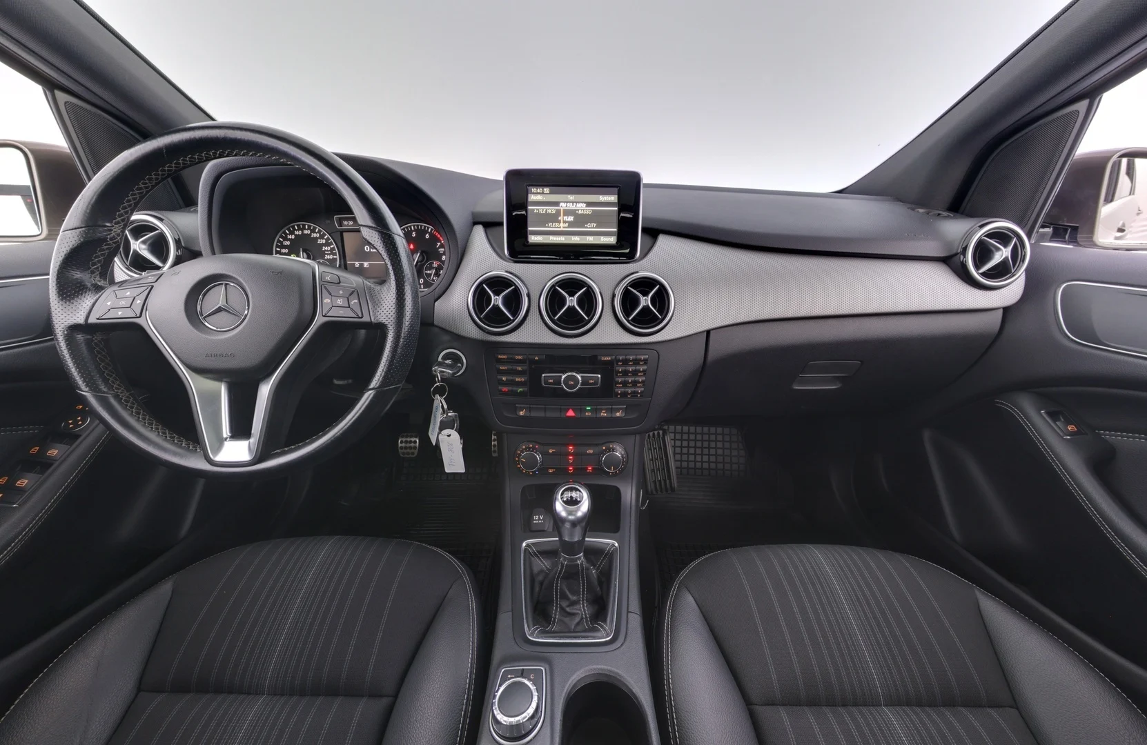 Car Image - 6q4IAFRIgtcmkoGoyGB1jY
