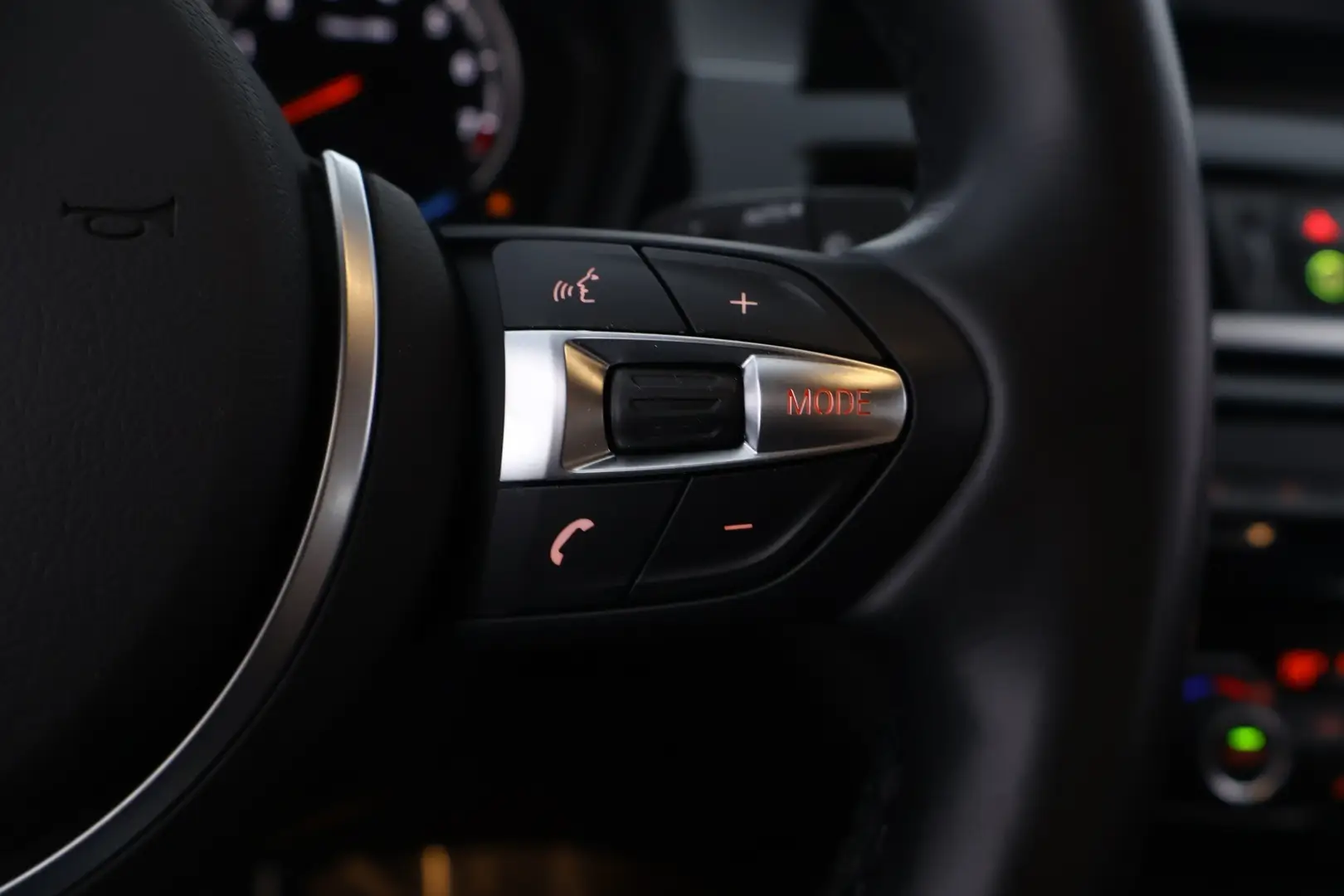 Car Image - 1UIbQaE4dLq00DDZ85Uvum