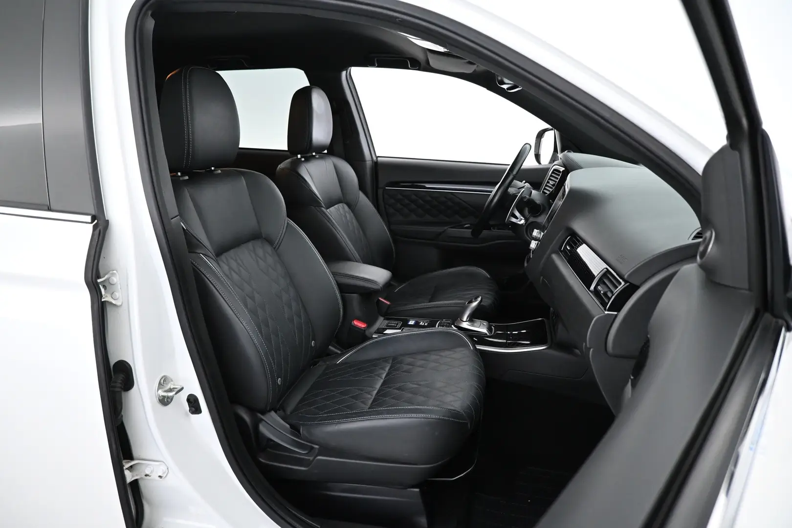 Car Image - 1CsZlqOvwjcoTWQgrQXOaO