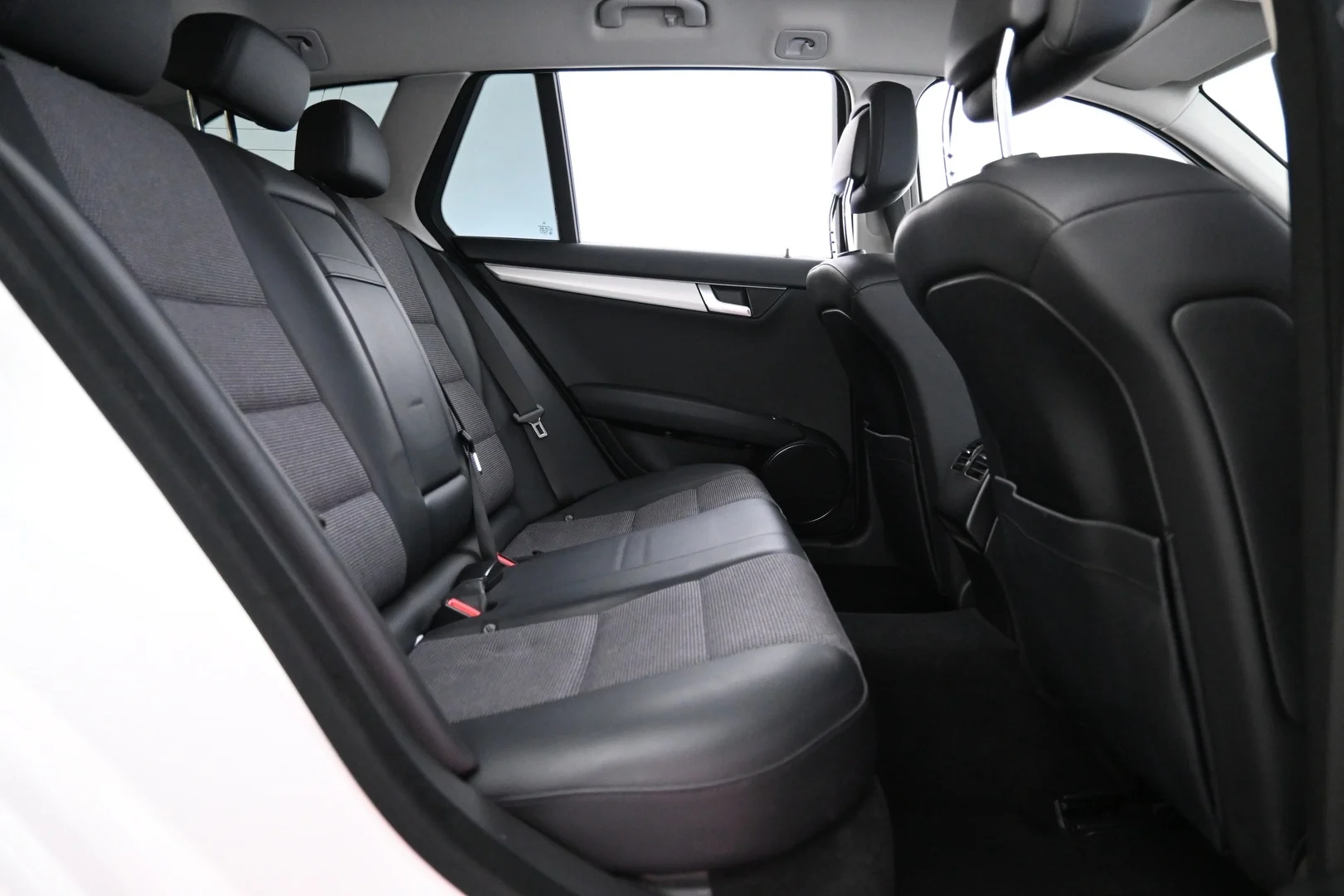 Car Image - 67QPSRZQPLyZaoZXsnsQJL