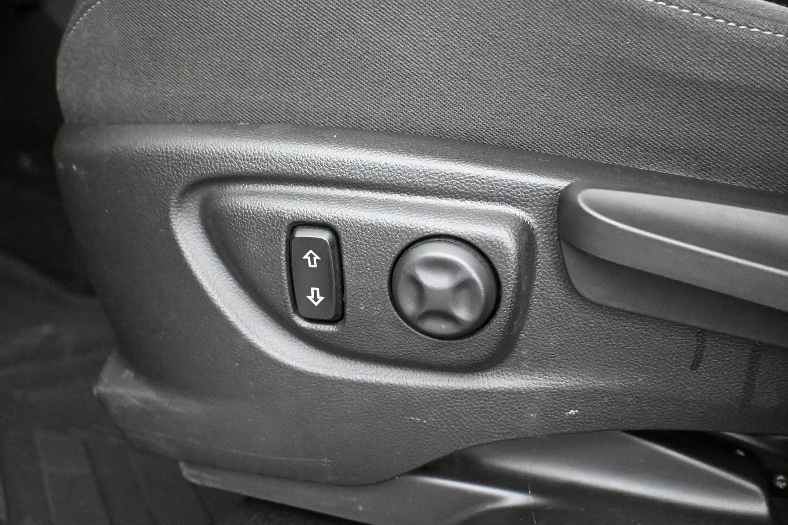 Car Image - 2wcf0uvFWYAfQCxCMXfRL1