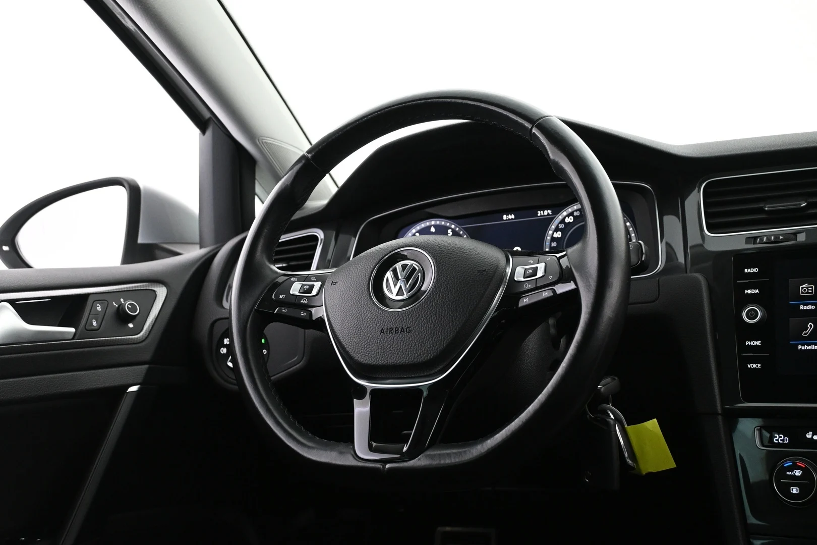 Car Image - 3xc09QO6xg85KbtzEDsQrM