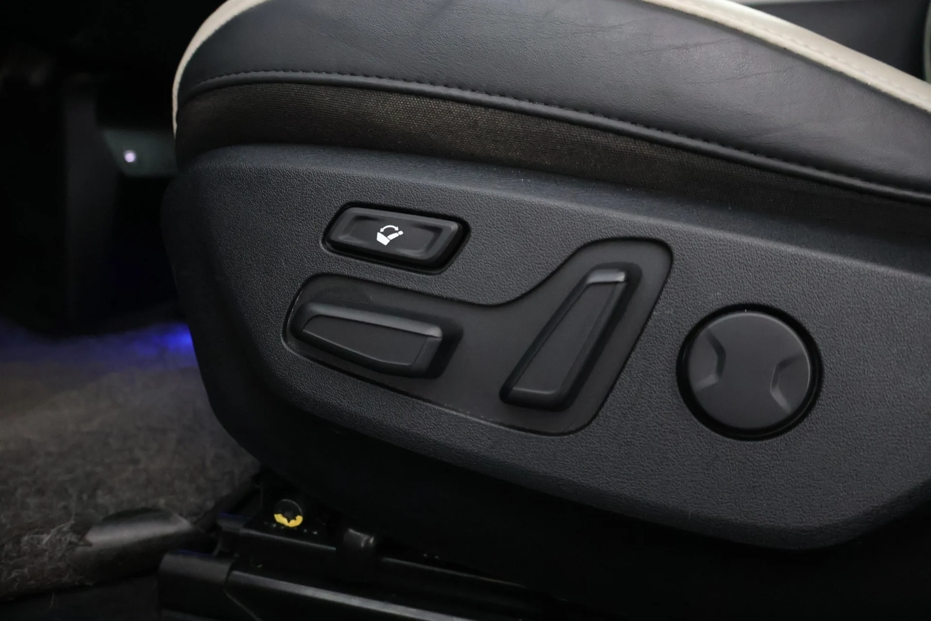 Car Image - 7gqt1ZXeshvfhcJpZCI2PY