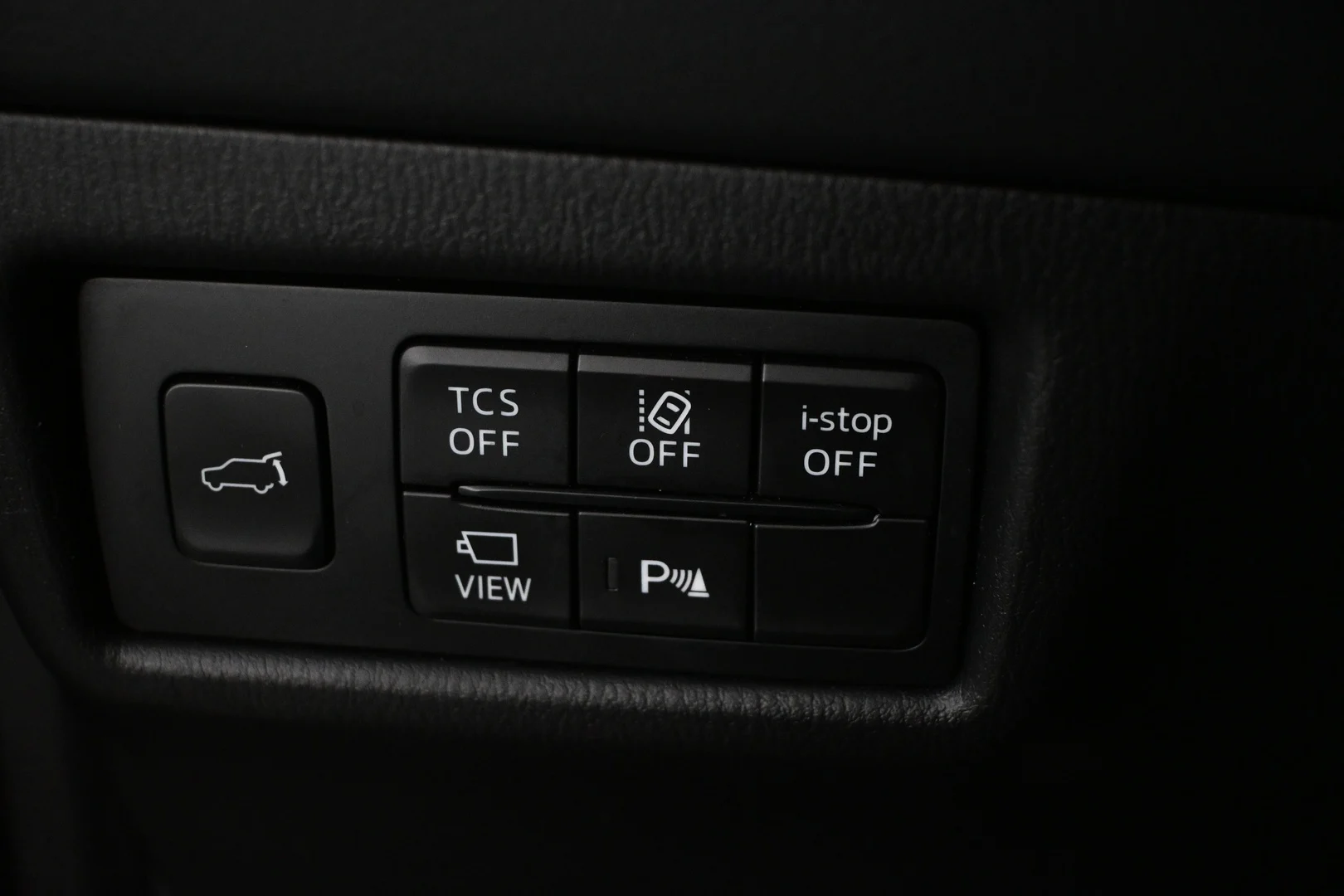 Car Image - 4jL5inM9bcaRArSigVVWUR