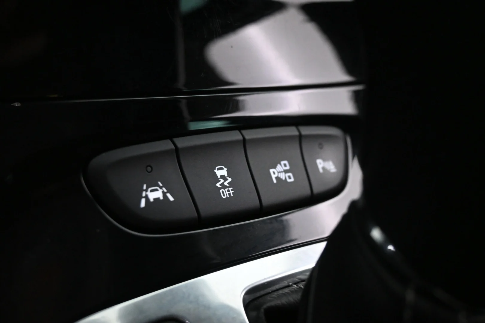 Car Image - 4xztEDkDkbkd2HqHJqp3tU