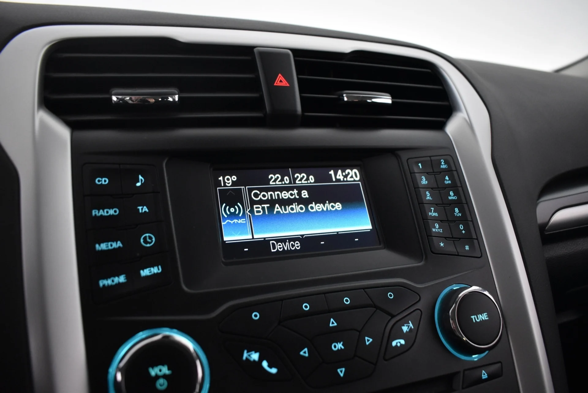 Car Image - 3v4WynpWPf5VgNqSpEb00O