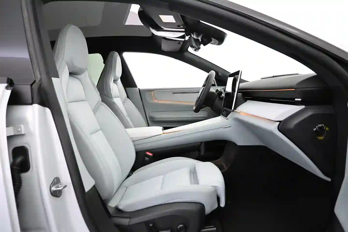 Car Image - 2BR3nPT0yz9r4JmvJ2IRnJ