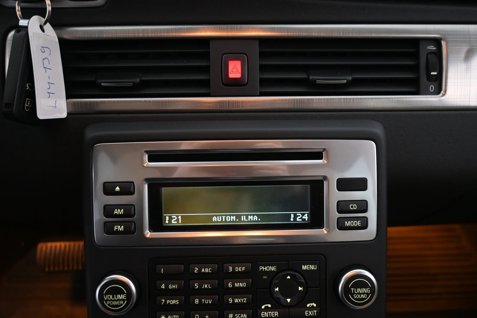 Car Image - 7JxaqM4b6E0vB2yfeOvrBJ