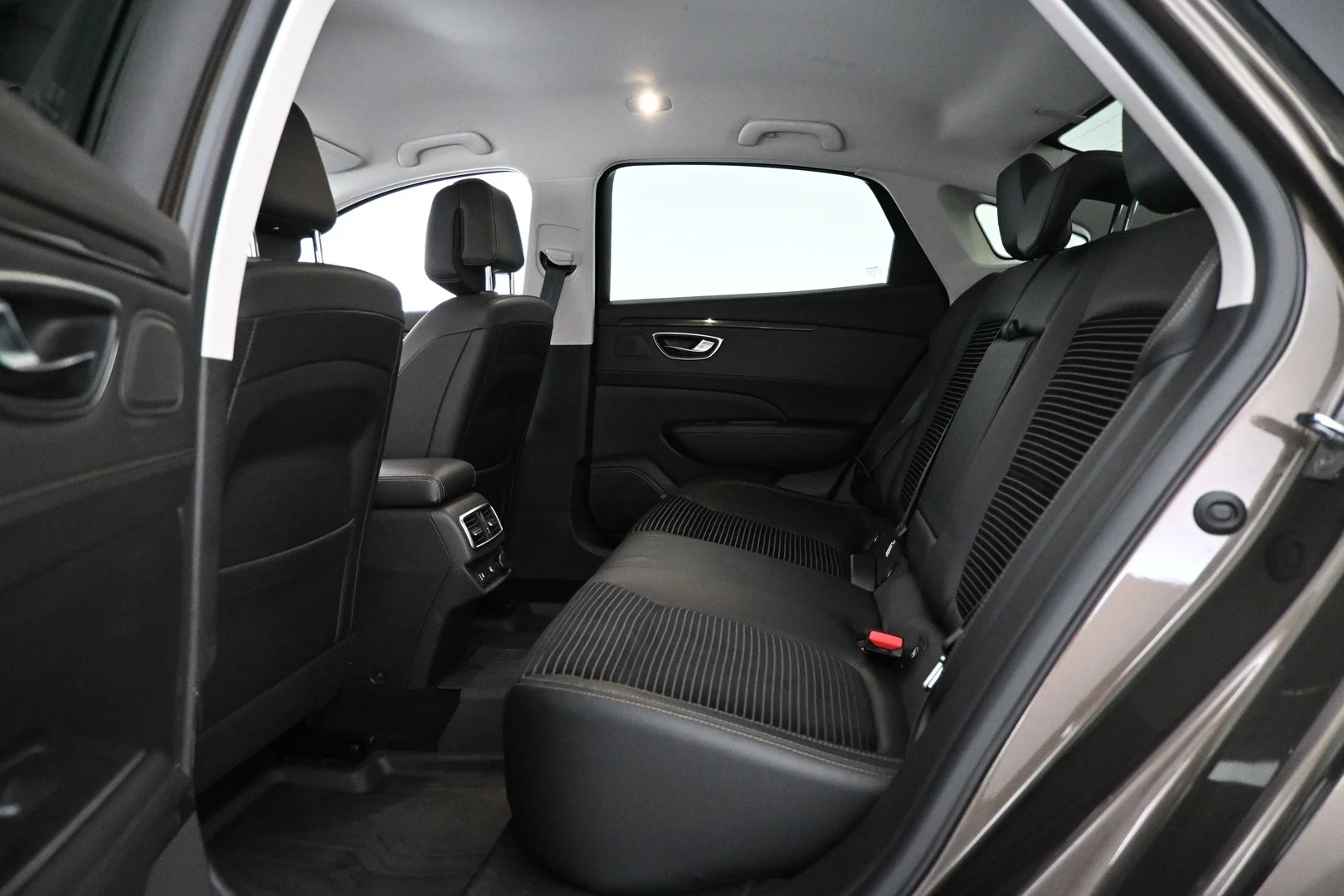 Car Image - 12keai9slMF5ZNWlchbuqJ