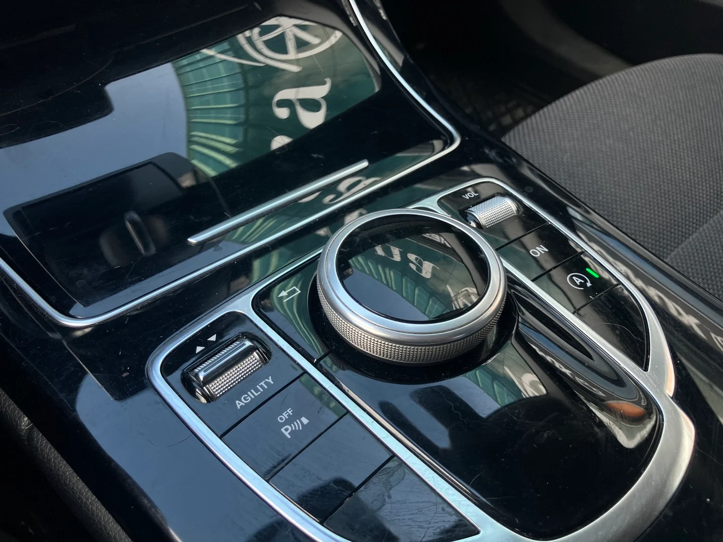 Car Image - 6gzZShCxRx6GvysKrK4c0z