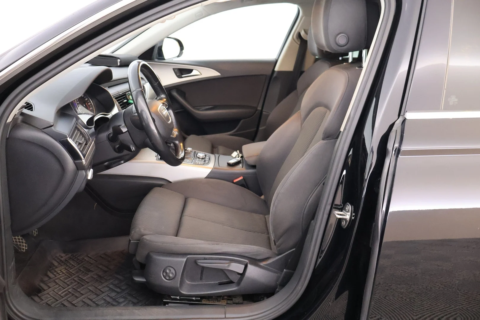 Car Image - 2pW4WHYZtA3bzAxe85B1EI