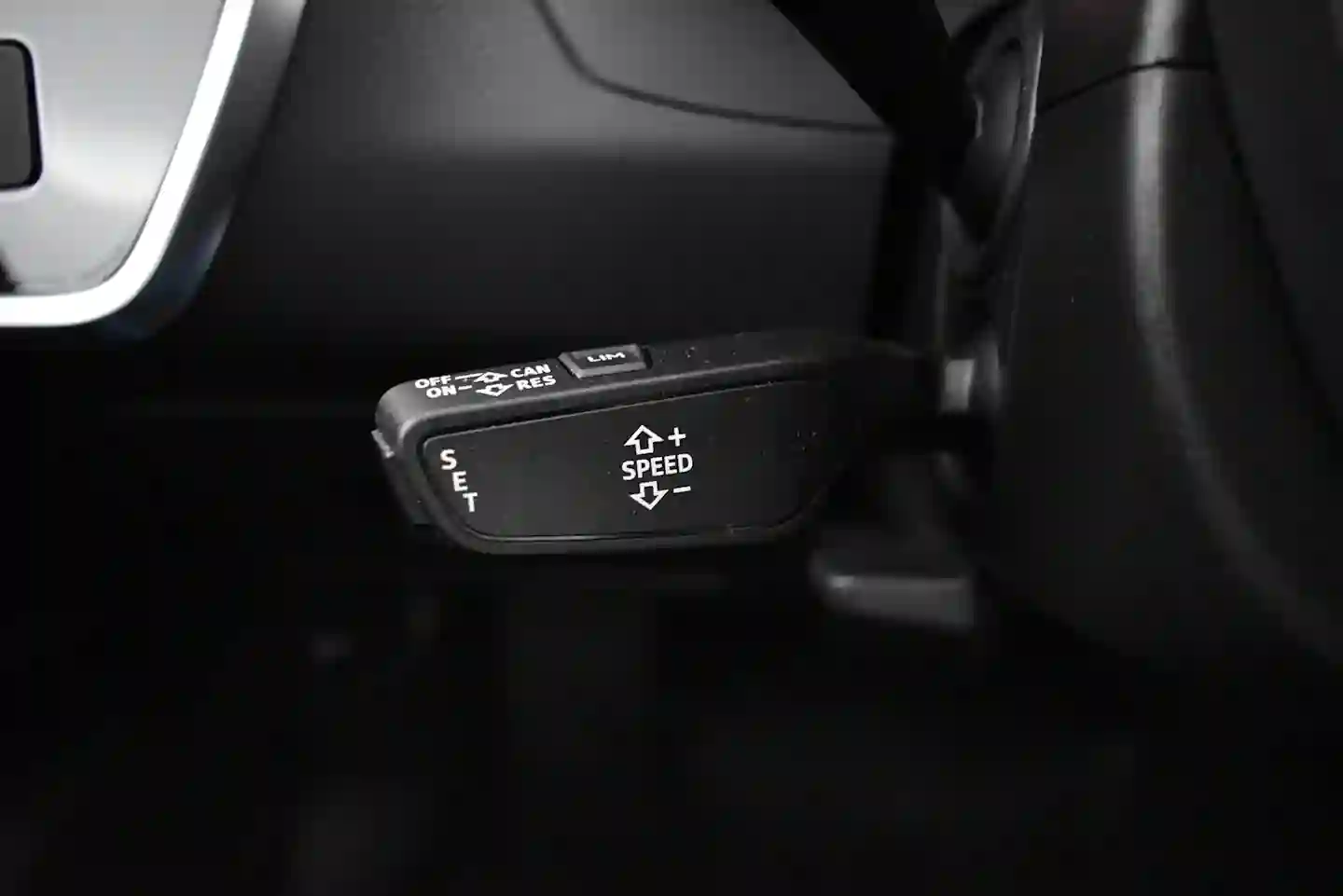Car Image - 27AYYcfueMlFSNauootpJB