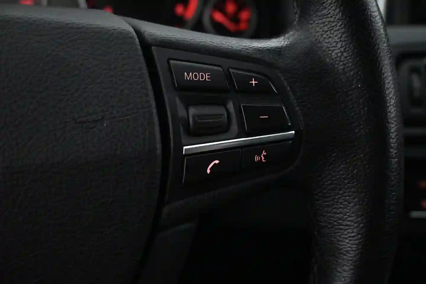 Car Image - 35jeoo7AAId1uAR5CxVaQ2