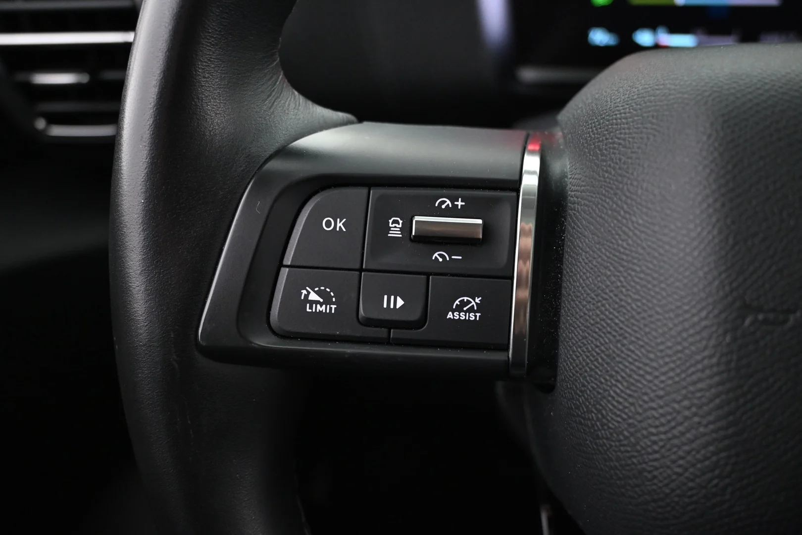 Car Image - 7nGsZryKYXib03CqINPpWz