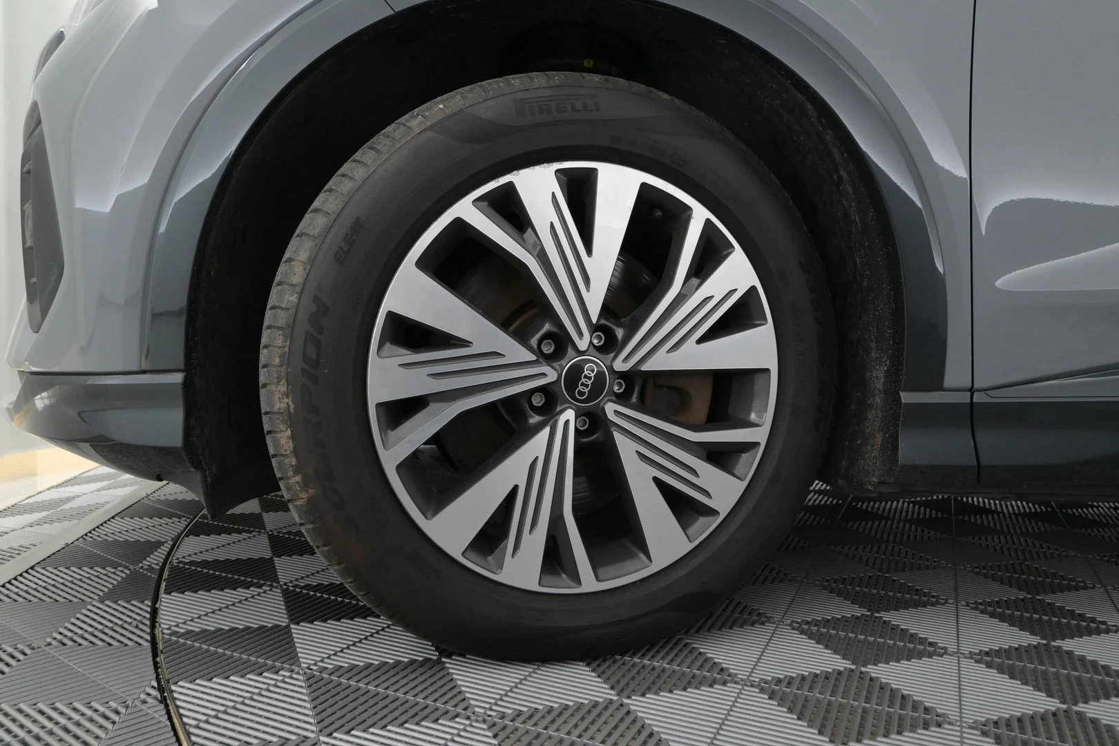 Car Image - 5OPfkUAeSJnpG5qcFNoyOm