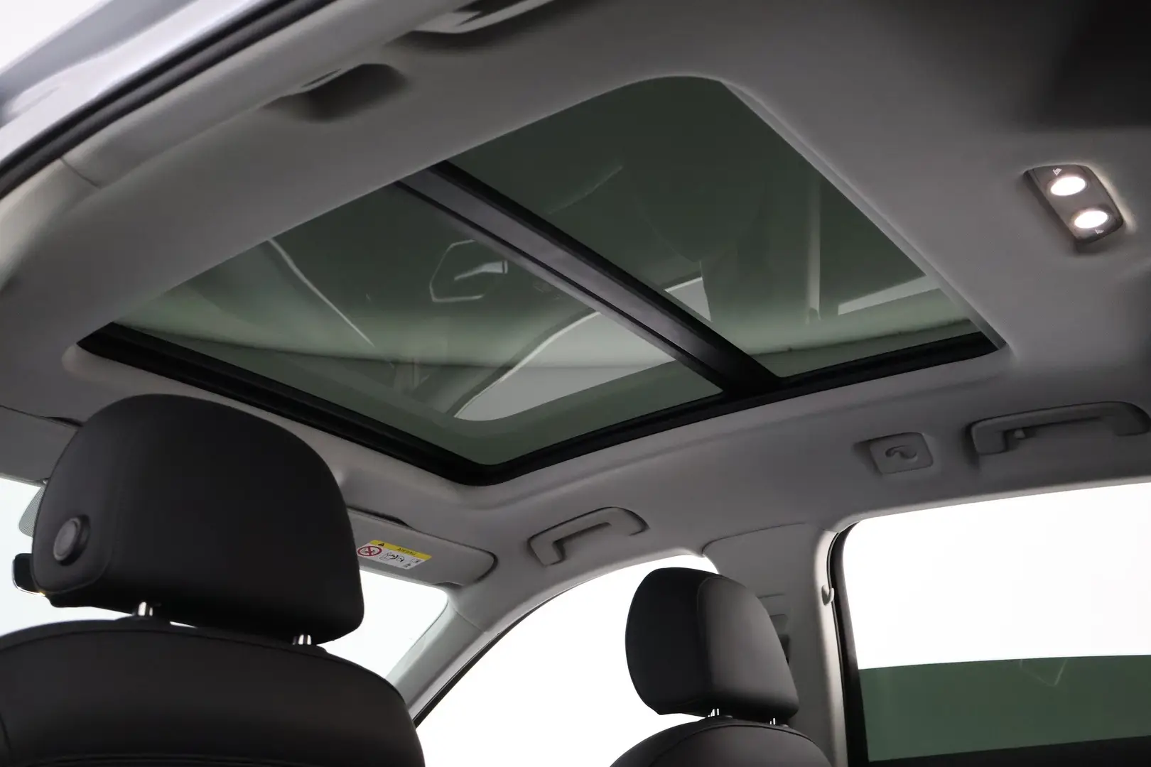 Car Image - 3zInkLPjD6MbFQSr7Z8DgZ