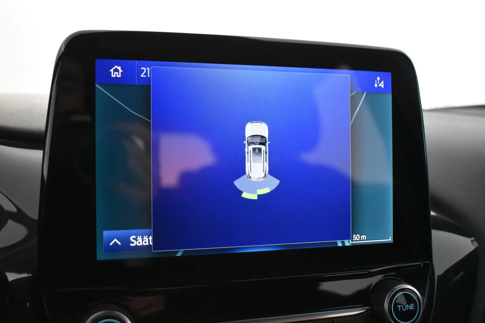 Car Image - ezs0Eua1xwmbHc881yPi6