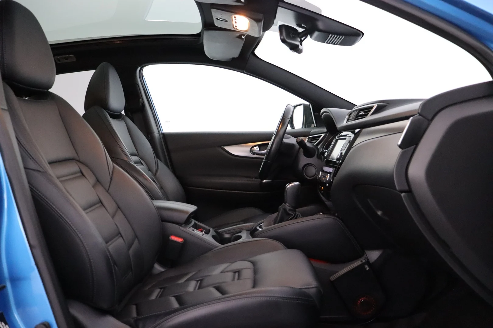 Car Image - 7OVnD0tLBvUkzTClWtUFw
