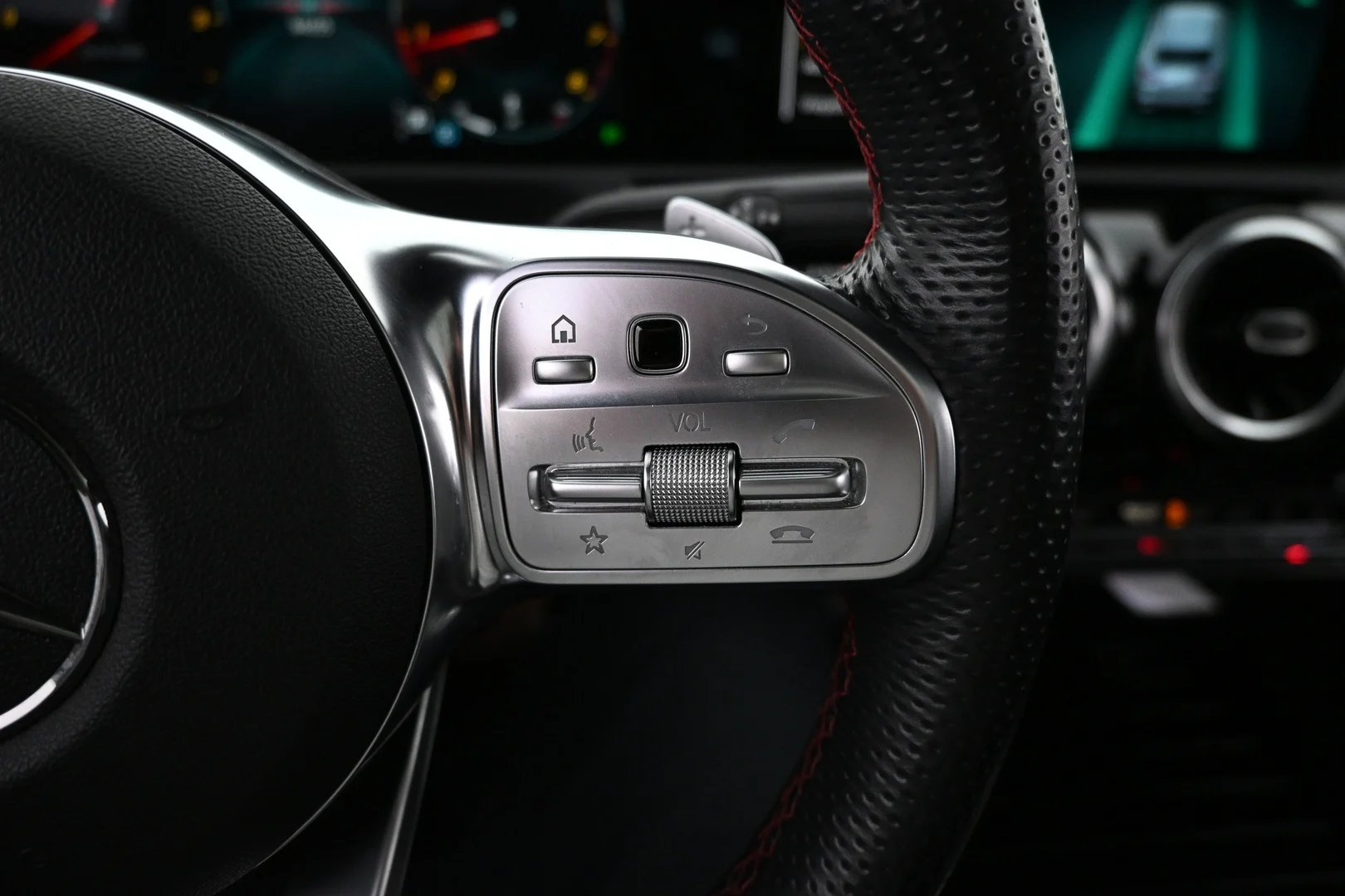 Car Image - 6dMofVd0vpCmlR1HIG9uIl