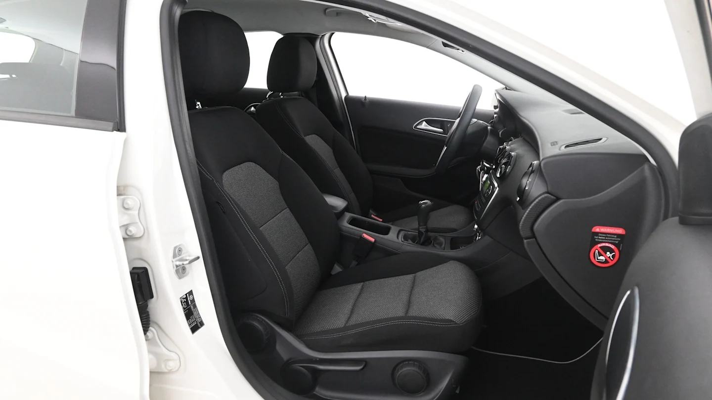 Car Image - 13DKLBfdGVJIjKouFkIudj